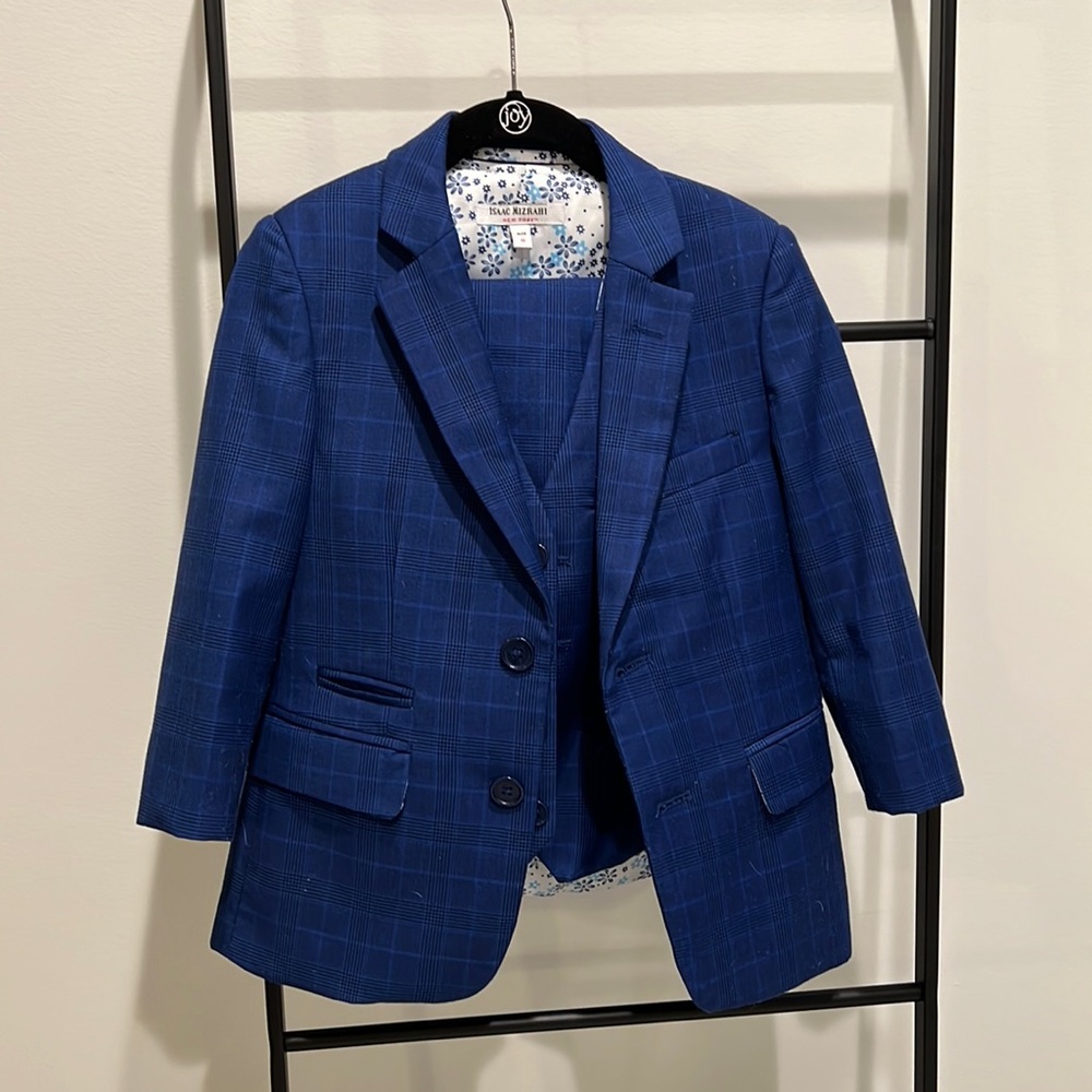 Isaac mizrahi boys 3 piece suit size 5